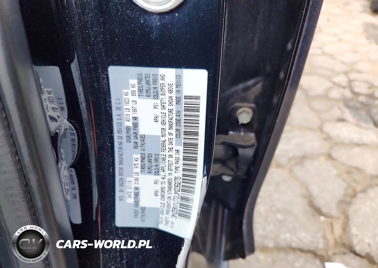 2018 Mazda 3 Sport VIN:3MZBN1U72JM239276 - 12