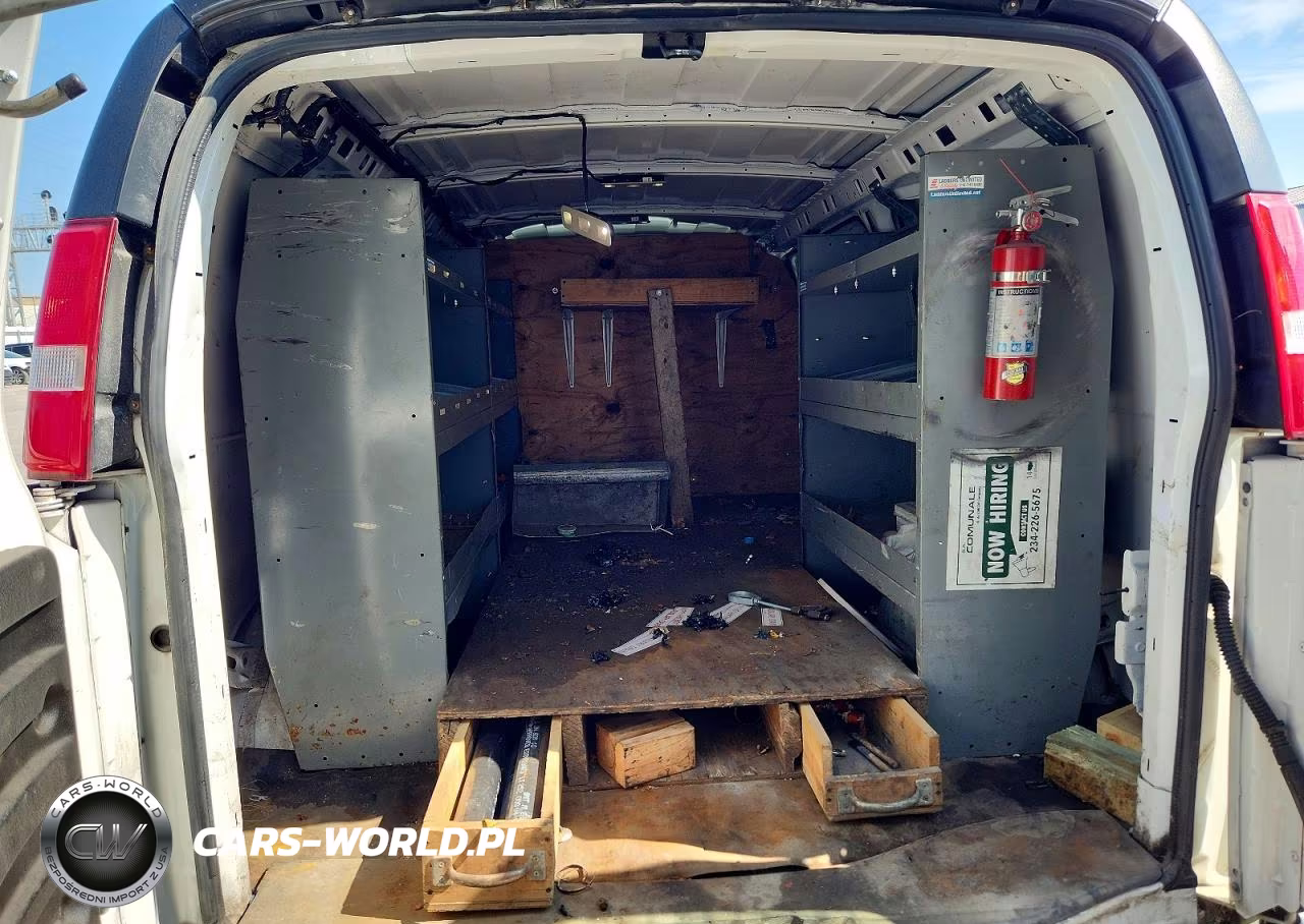 2020 GMC Savana G2500 VIN:1GTW7AFG6L1140598 - 10