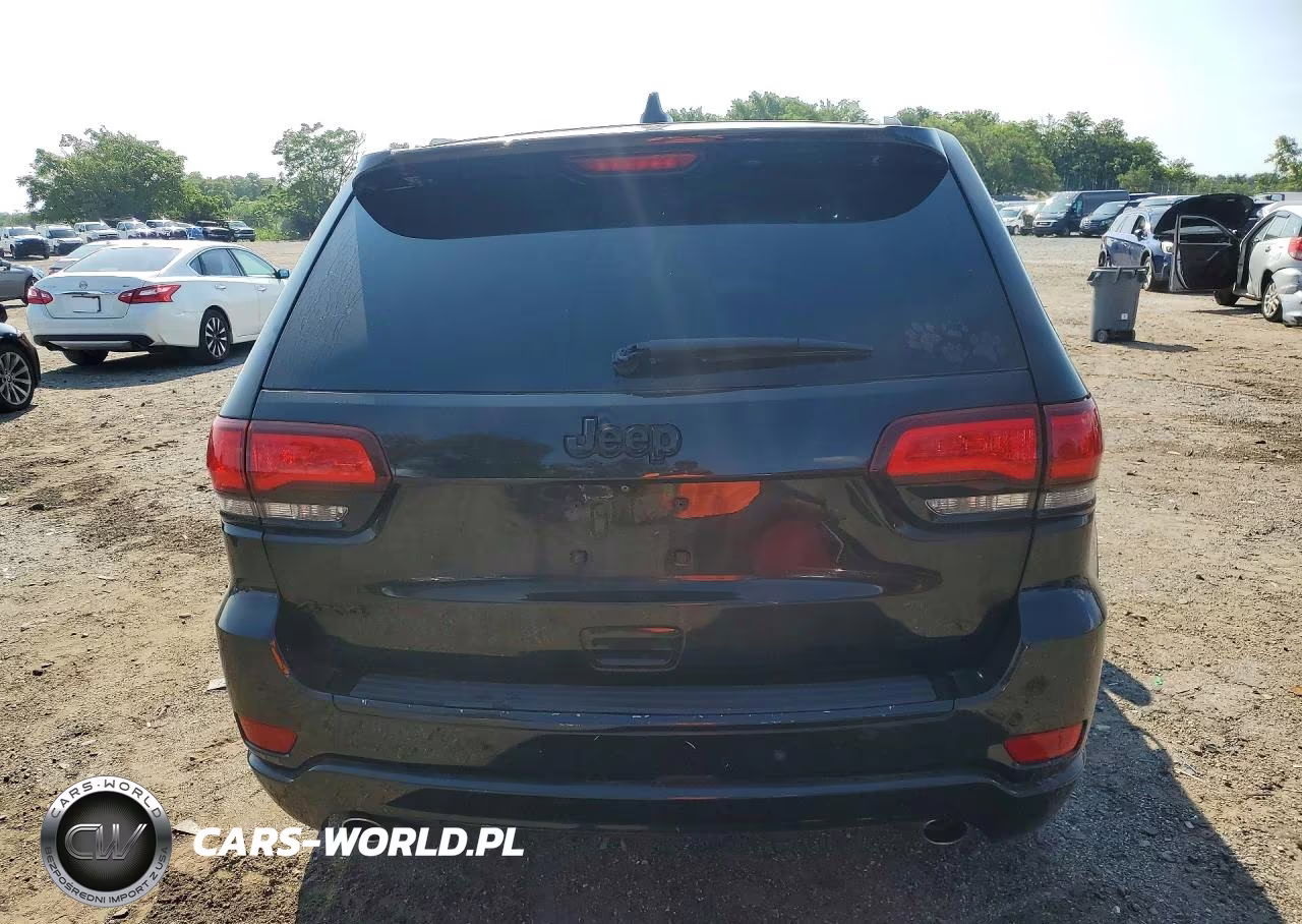 2015 Jeep Grand Cherokee Laredo VIN:1C4RJFAG6FC227140 - 6