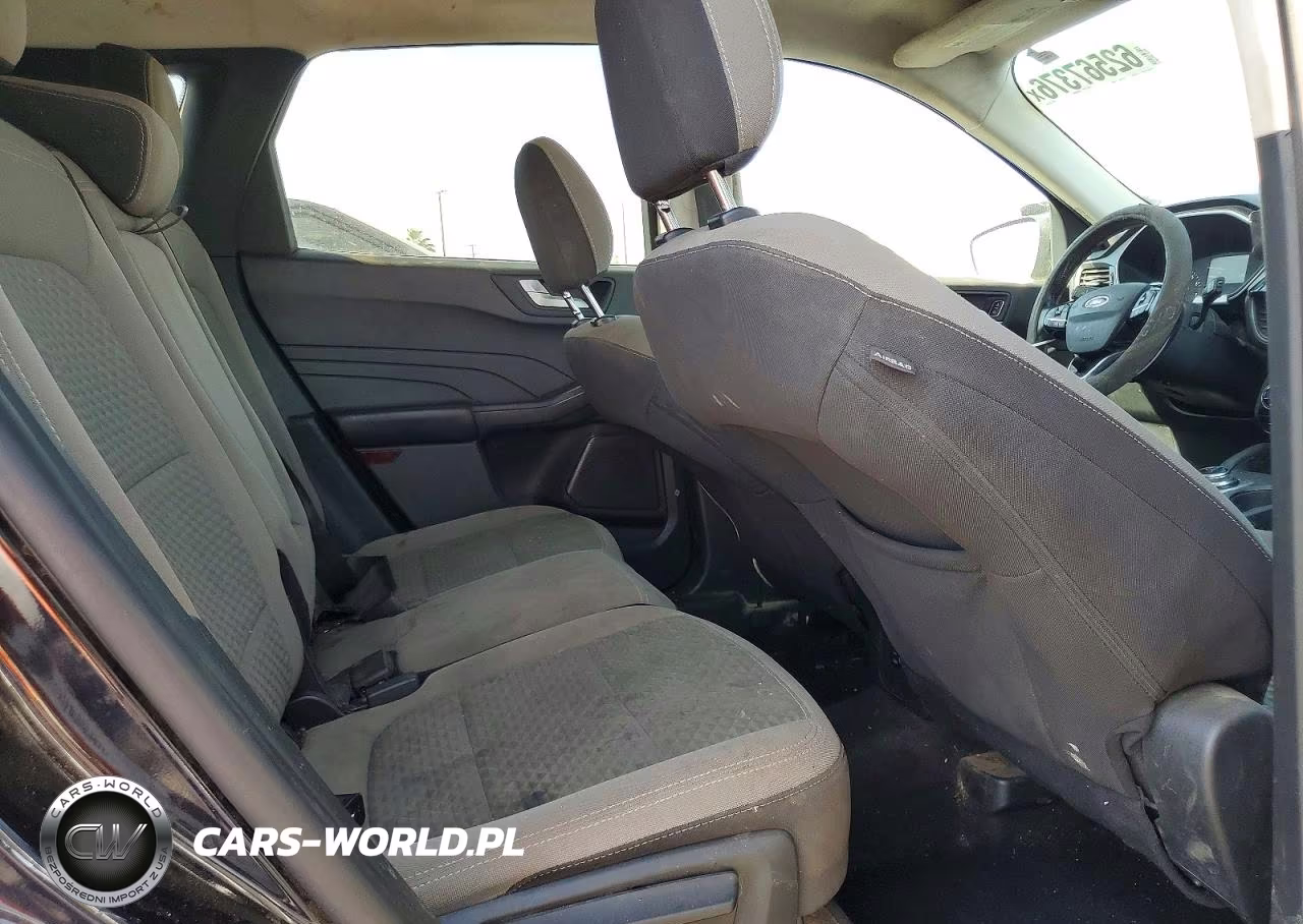 2021 Ford Escape Se VIN:1FMCU0G60MUB15588 - 11