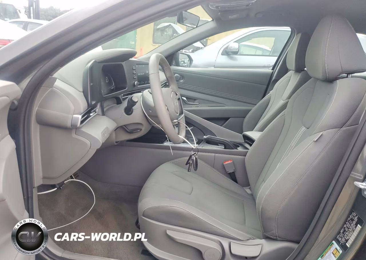 2026 Hyundai Elantra Sel Sport VIN:KMHLM4DGXTU113334 - 7