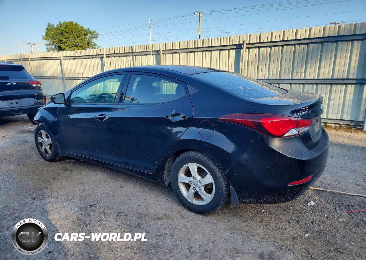 HYUNDAI ELANTRA VIN:KMHDH4AE4FU303016 - 2