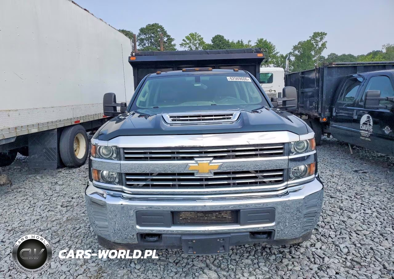 2017 Chevrolet Silverado Dump Truck VIN:1GB4CYCY5HF204234 - 5