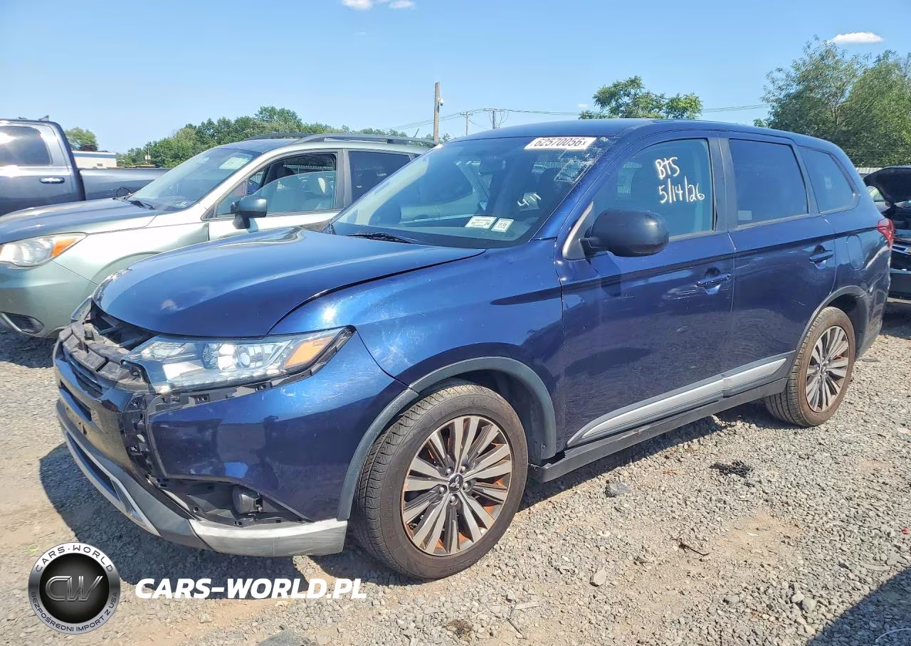 2020 Mitsubishi Outlander Es – zdjęcie 1 z 13