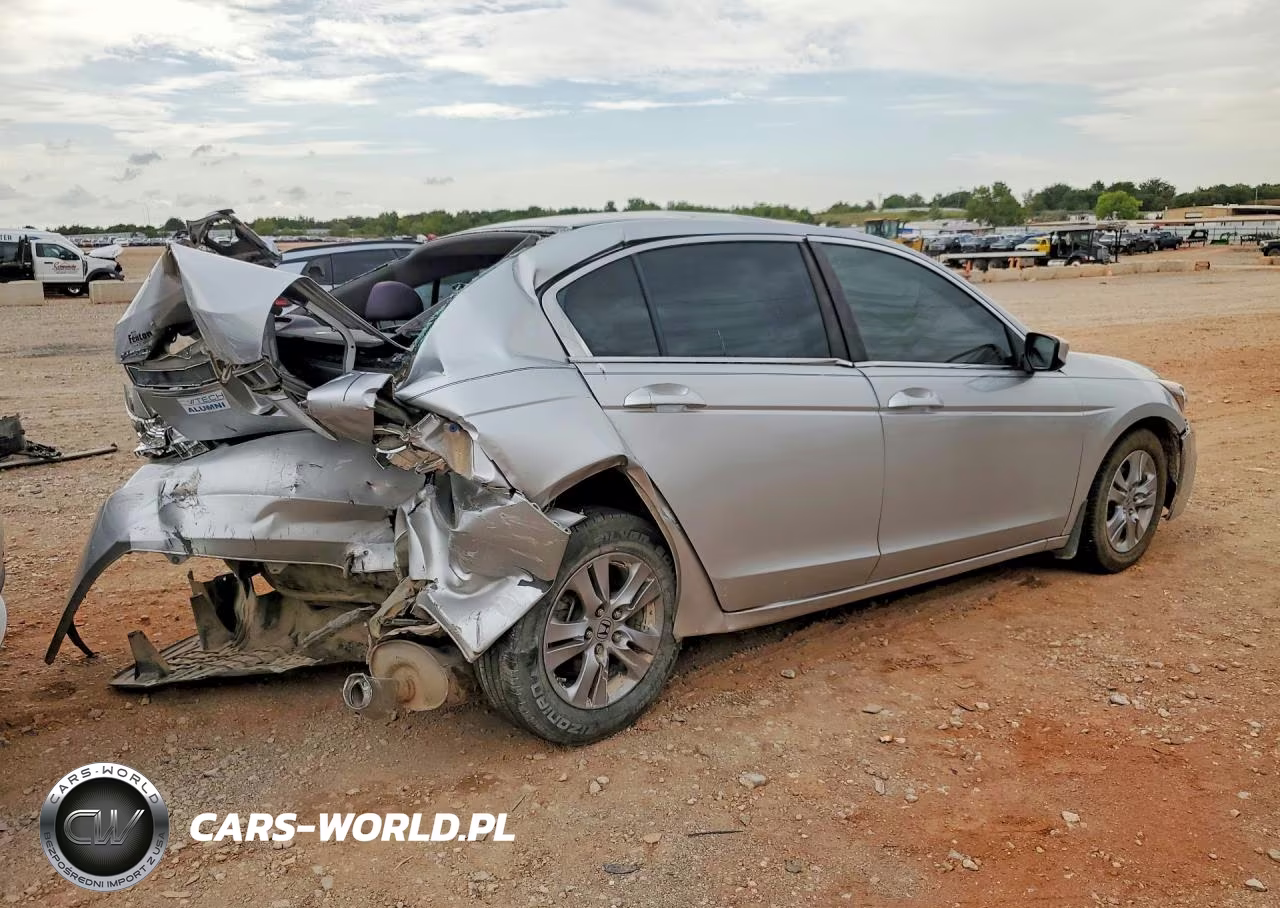 2012 Honda Accord Lxp VIN:1HGCP2F45CA071385 - 3