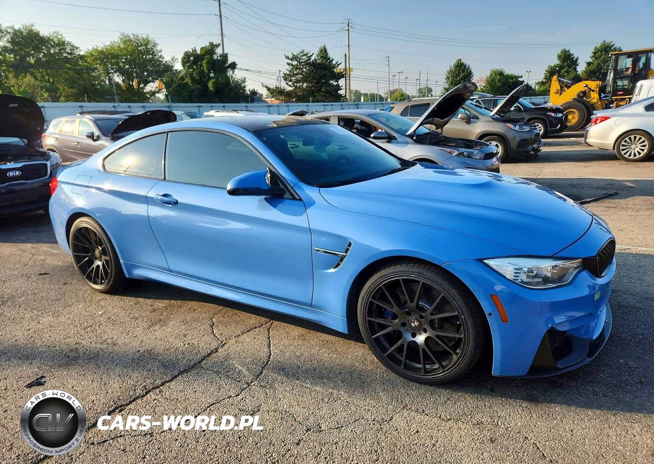 2015 BMW M4 VIN:WBS3R9C56FK333646 - 4