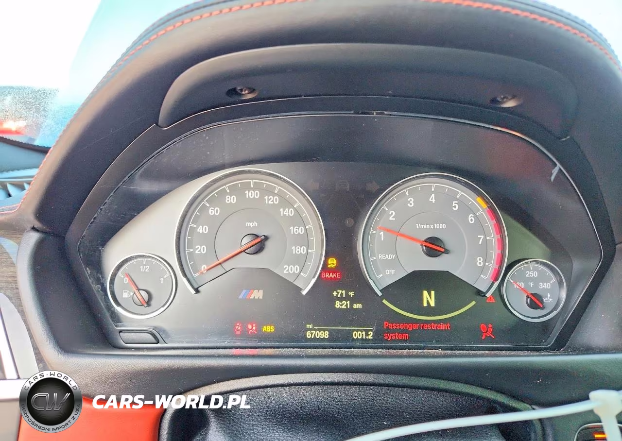2015 BMW M4 VIN:WBS3R9C56FK333646 - 9