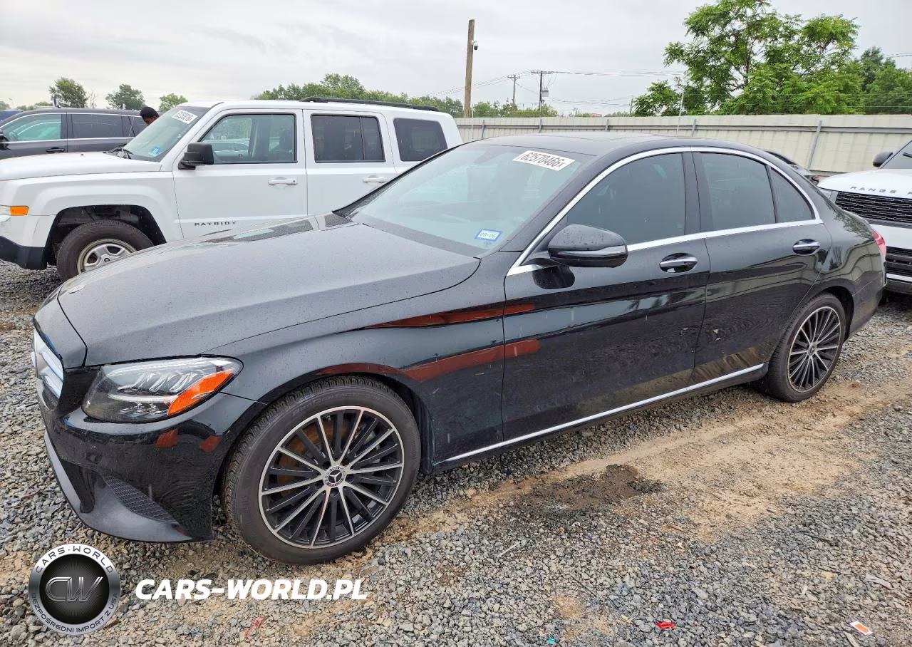 2021 Mercedes-Benz C 300