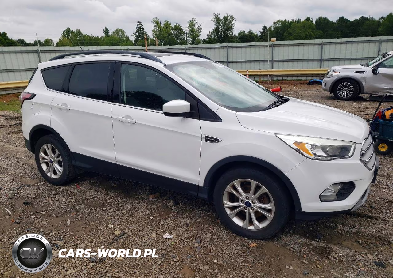 2018 Ford Escape Se VIN:1FMCU0GD7JUA18818 - 4