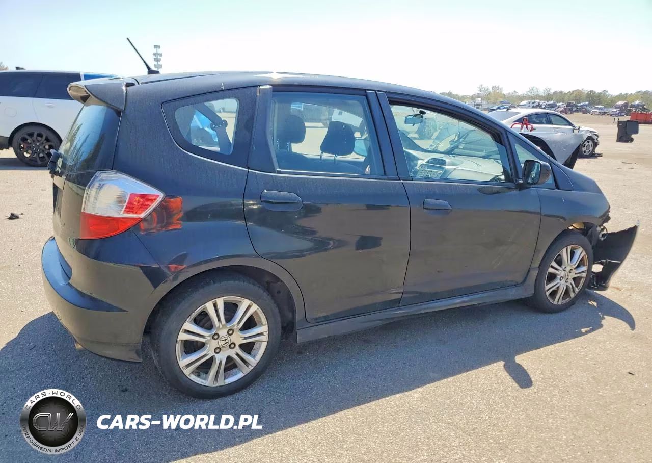 2010 Honda Fit Sport VIN:JHMGE8H47AC029029 - 3