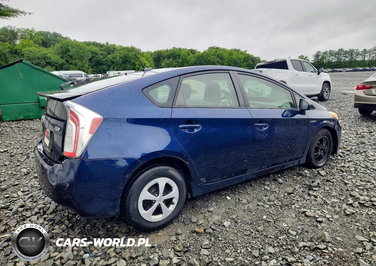 2012 Toyota Prius Three VIN:JTDKN3DU6C1527936 - 3