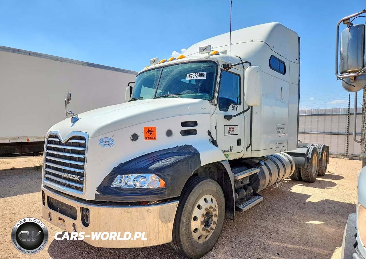 2015 Mack Cxu613 Semi Truck