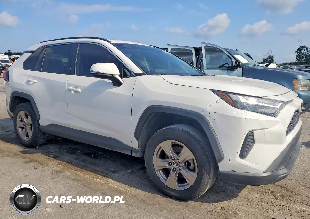 2022 Toyota Rav4 Xle VIN:2T3W1RFV6NC188543 - 4