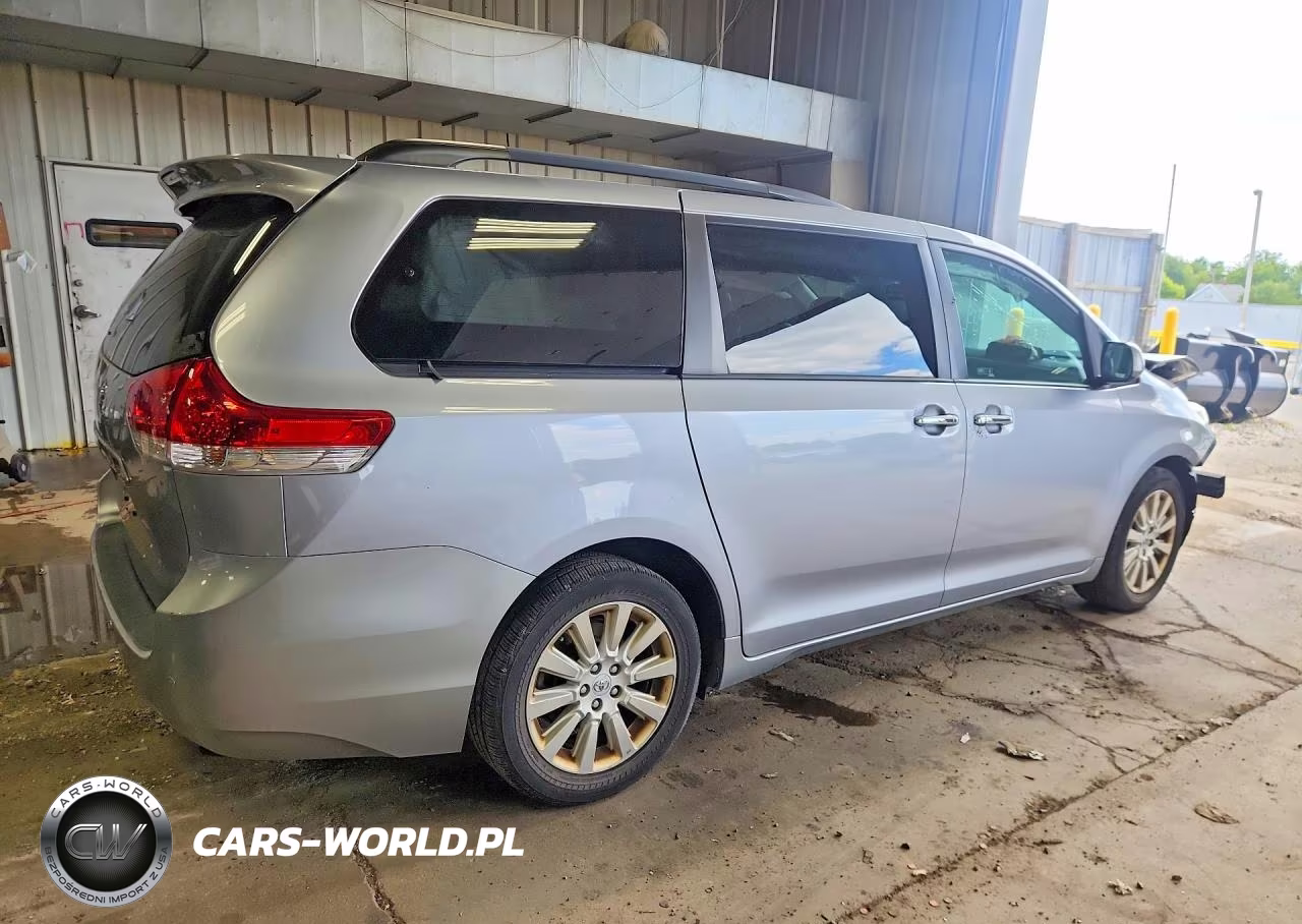 2011 Toyota Sienna Xle VIN:5TDDK3DC6BS029911 - 3