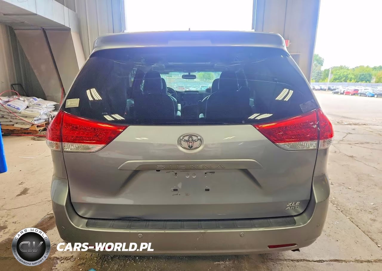 2011 Toyota Sienna Xle VIN:5TDDK3DC6BS029911 - 6