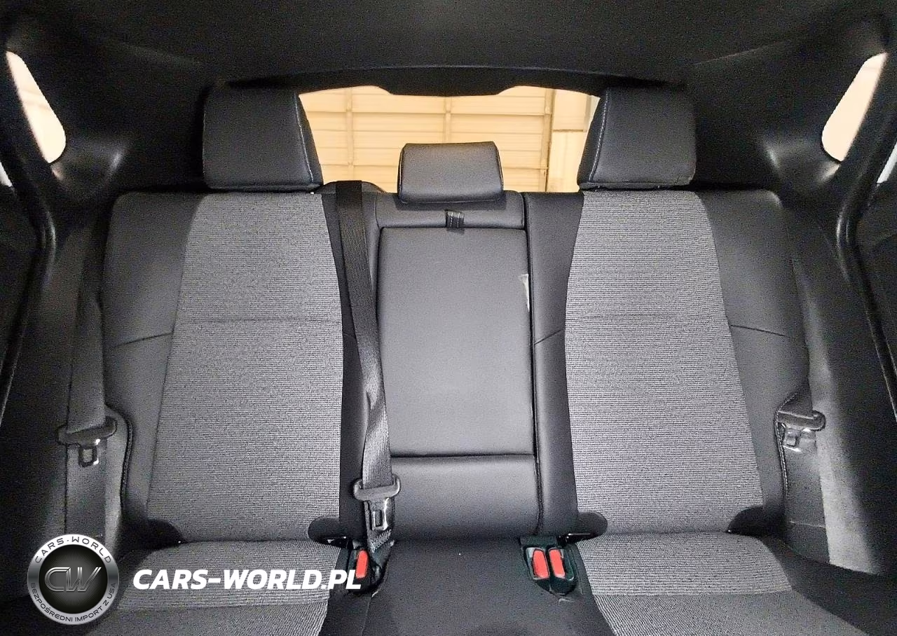2026 Toyota Bz Xle Plus VIN:JTMBCAEB8TA005364 - 10