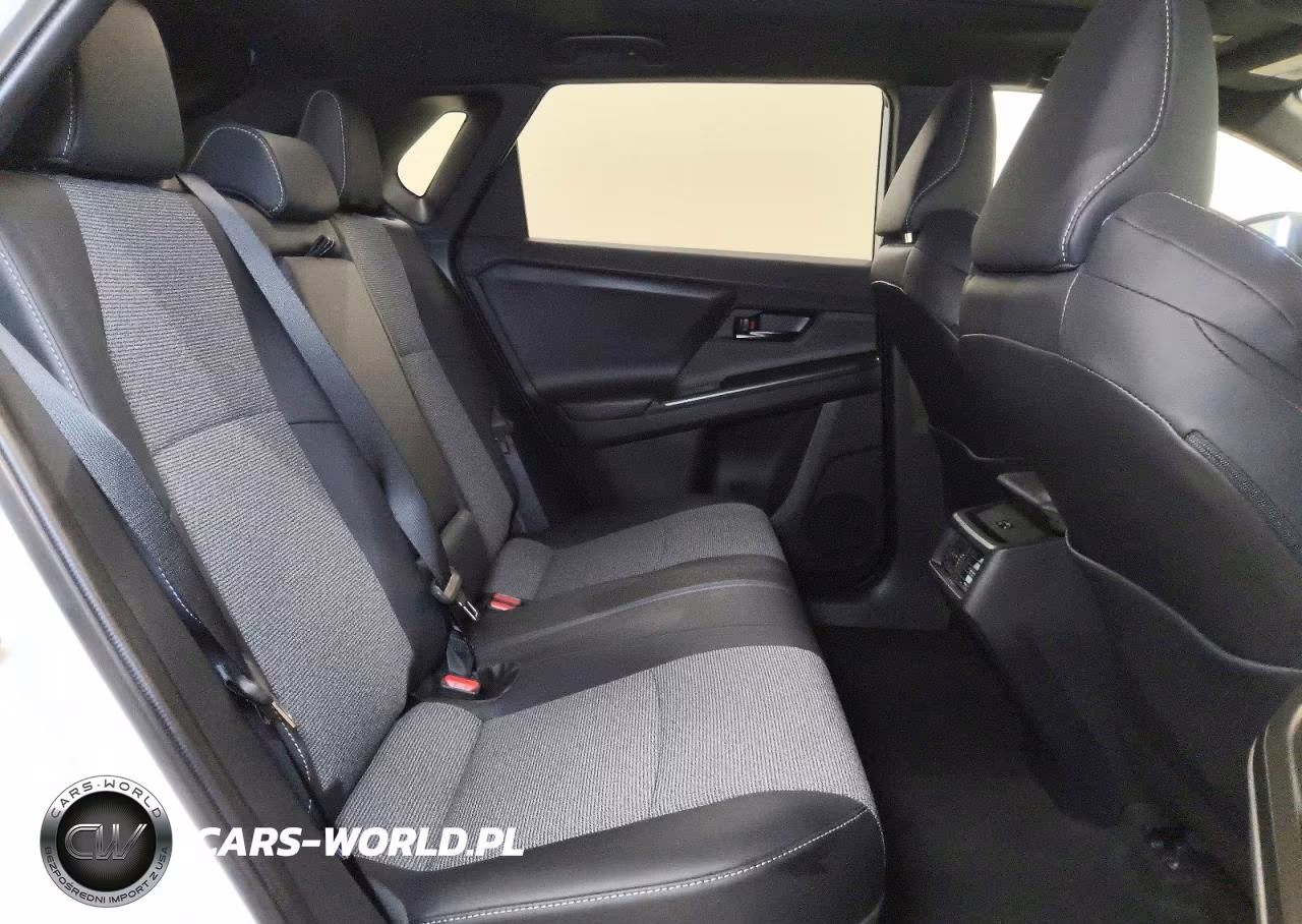 2026 Toyota Bz Xle Plus VIN:JTMBCAEB8TA005364 - 11