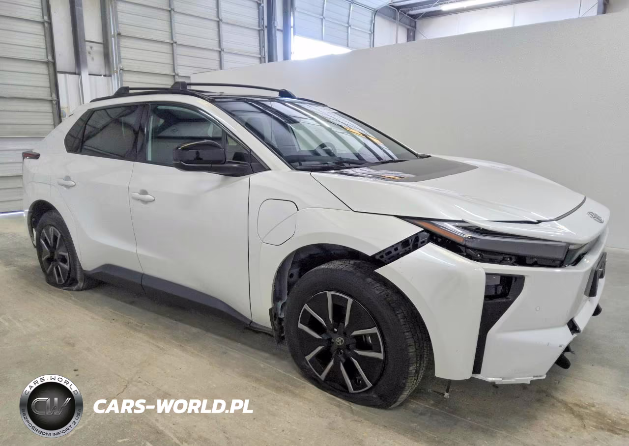 2026 Toyota Bz Xle Plus VIN:JTMBCAEB8TA005364 - 4