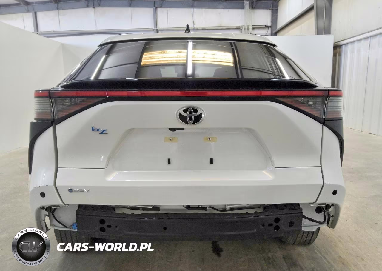 2026 Toyota Bz Xle Plus VIN:JTMBCAEB8TA005364 - 6