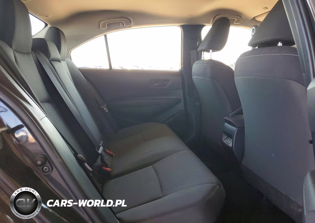 2025 Toyota Corolla VIN:JTDBCMFE6S3076818 - 10