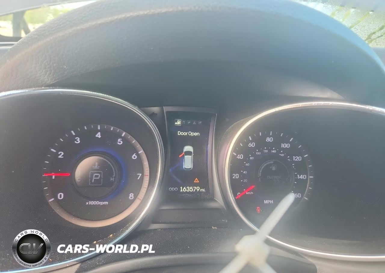 2013 Hyundai Santa Fe Sport 2.4L VIN:5XYZU3LB9DG114699 - 9