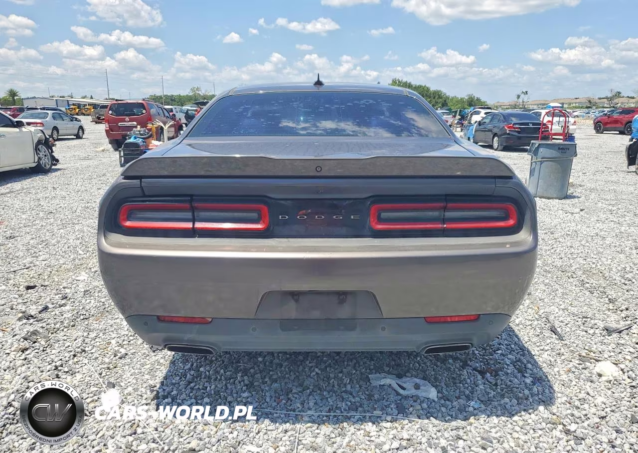 2015 Dodge Challenger Sxt Plus VIN:2C3CDZBG8FH733437 - 6