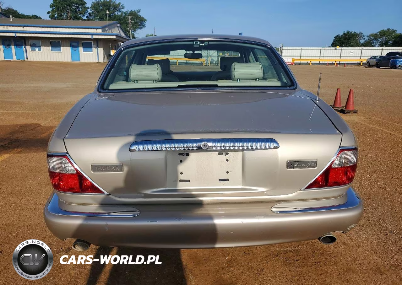 1998 Jaguar Vandenplas Majestic VIN:SAJKX6243WC833341 - 6
