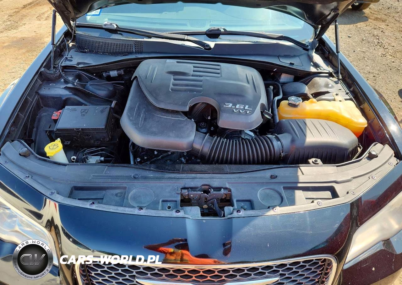 2017 Chrysler 300C VIN:2C3CCAEG2HH564275 - 11