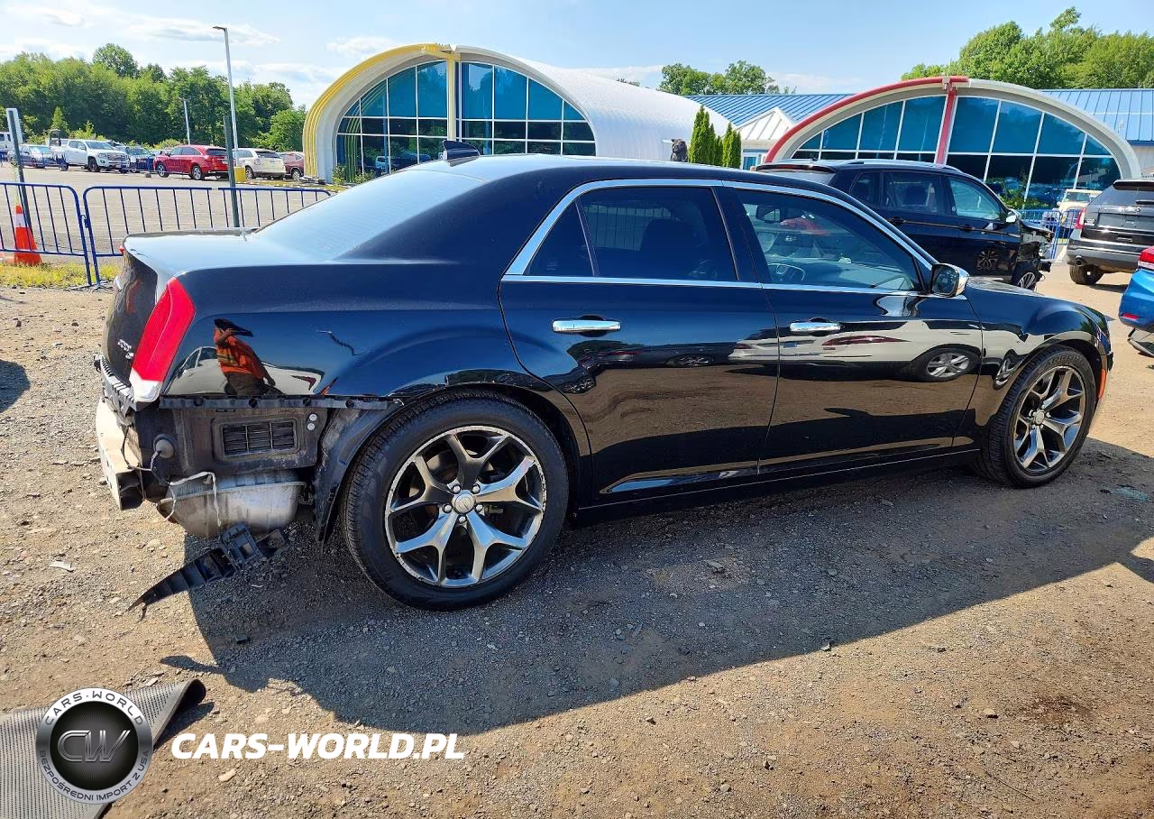 2017 Chrysler 300C VIN:2C3CCAEG2HH564275 - 3