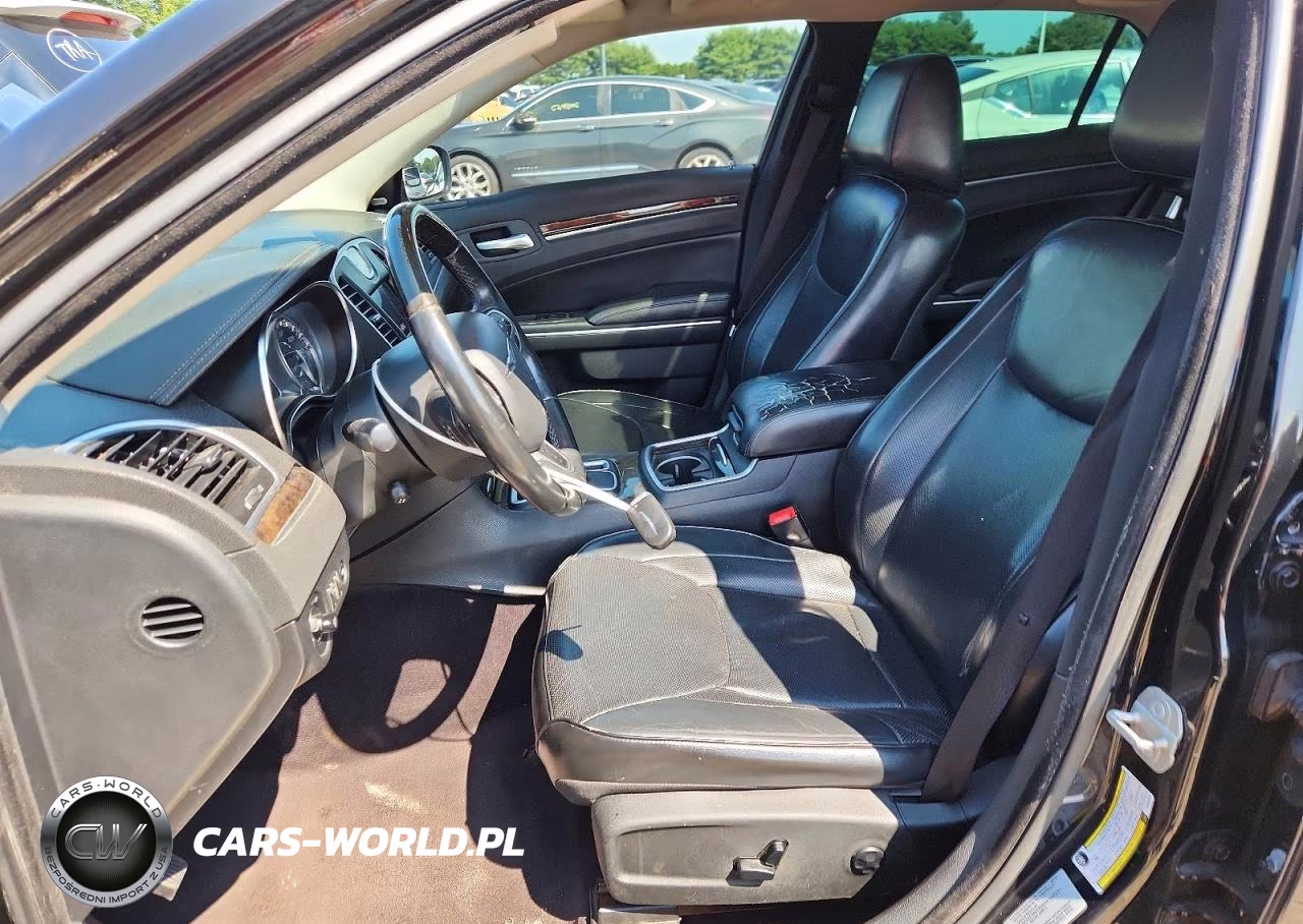 2017 Chrysler 300C VIN:2C3CCAEG2HH564275 - 7