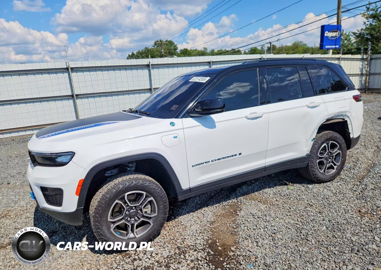 2023 Jeep Grand Cherokee Trailhawk 4Xe – zdjęcie 1 z 13