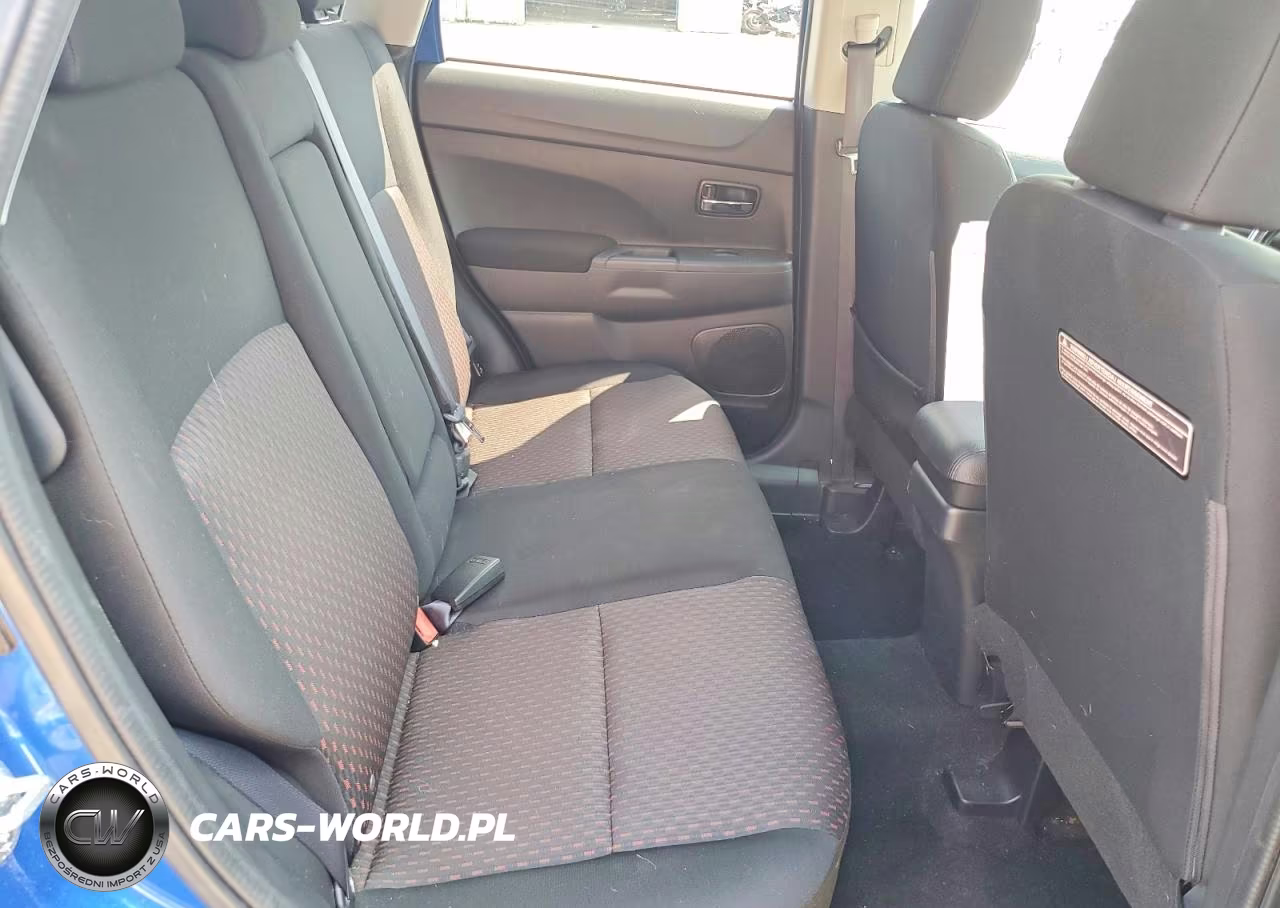 2018 Mitsubishi Outlander Sport Es VIN:JA4AR3AUXJU006759 - 11