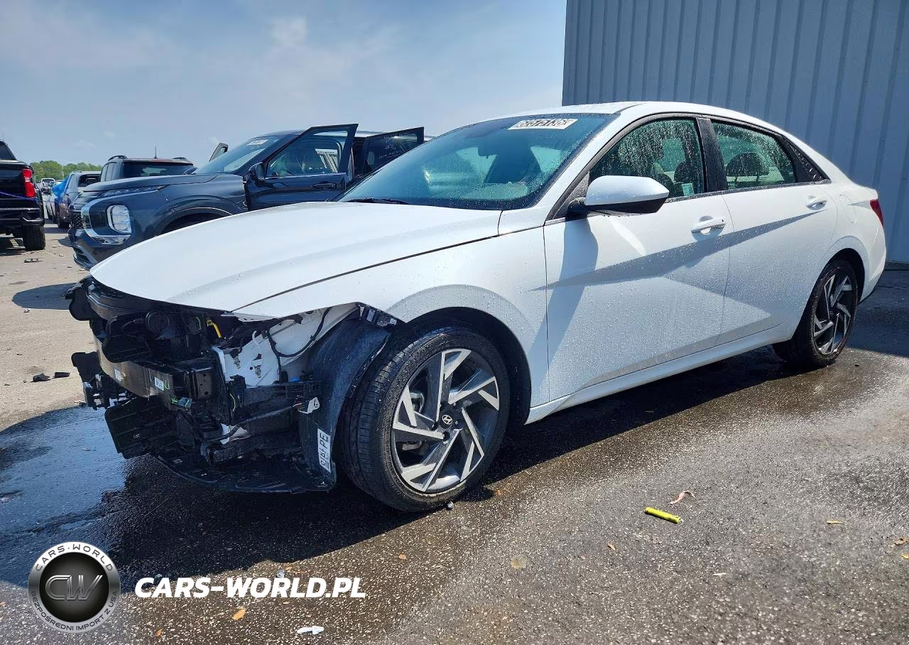 2025 Hyundai Elantra Sel – zdjęcie 1 z 12