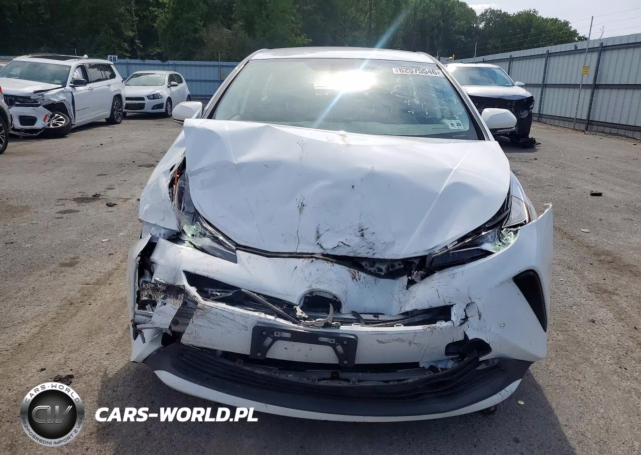 2021 Toyota Prius Le VIN:JTDKAMFU4M3145361 - 5