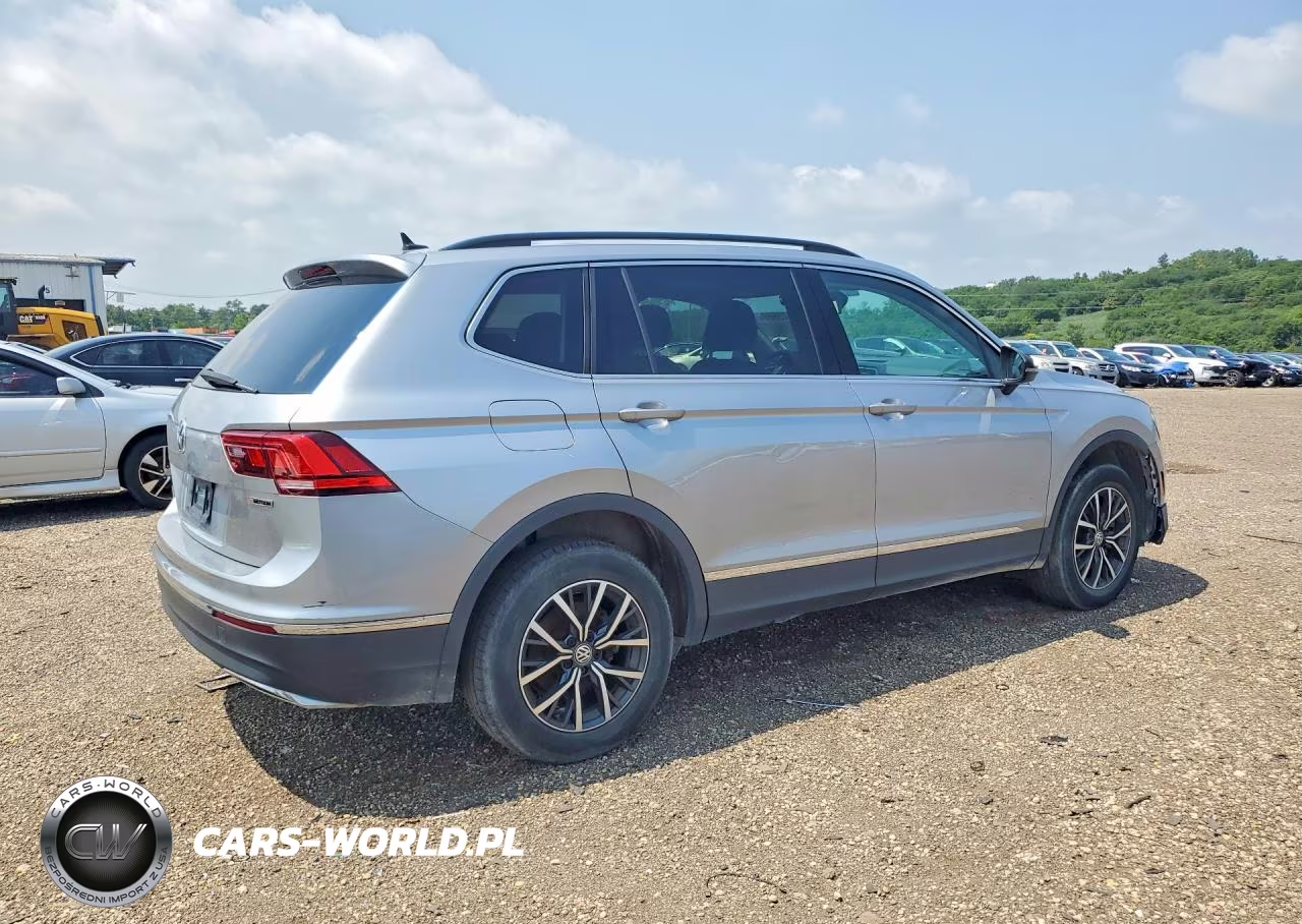 2020 Volkswagen Tiguan Se VIN:3VV2B7AX8LM015596 - 3