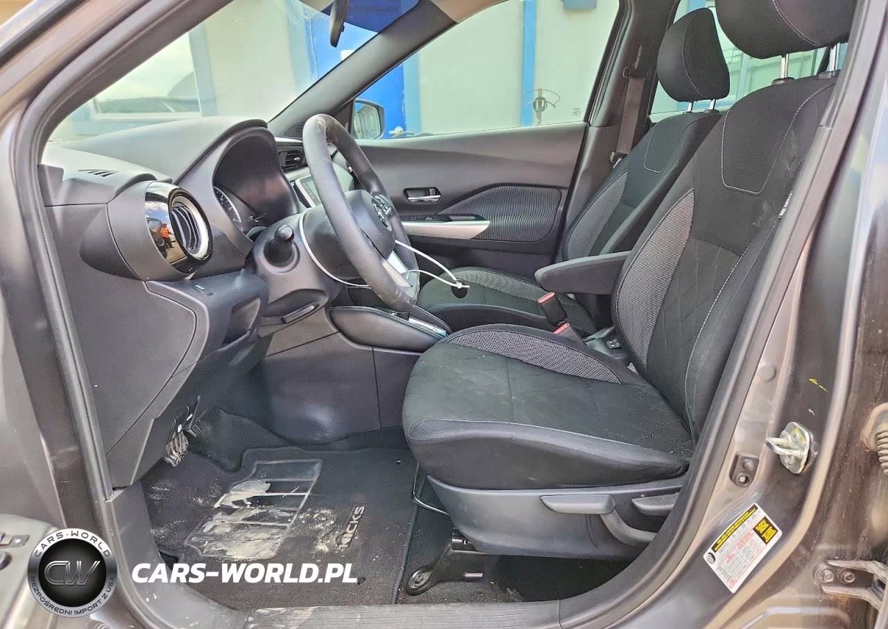2018 Nissan Kicks S VIN:3N1CP5CU2JL506070 - 7