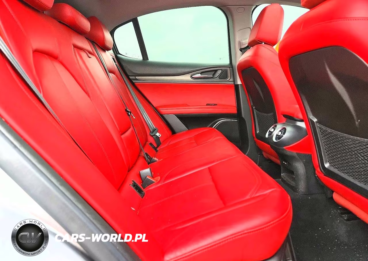 2018 Alfa Romeo Stelvio Ti VIN:ZASFAKBN0J7B97991 - 11