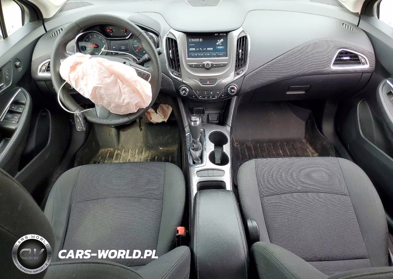 2017 Chevrolet Cruze Lt VIN:1G1BE5SM9H7132659 - 8