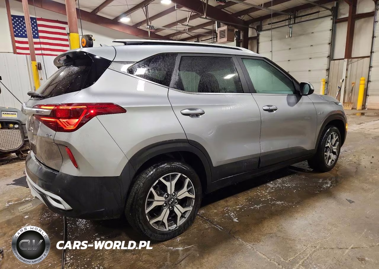 2021 Kia Seltos Ex VIN:KNDERCAAXM7174322 - 3