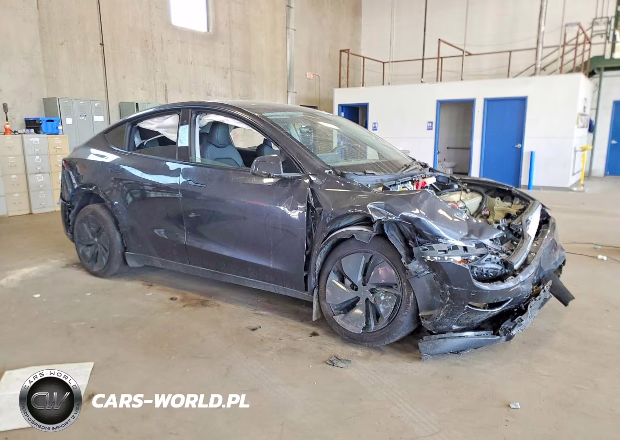 2026 Tesla Model Y VIN:7SAYGDEE3TF527291 - 4