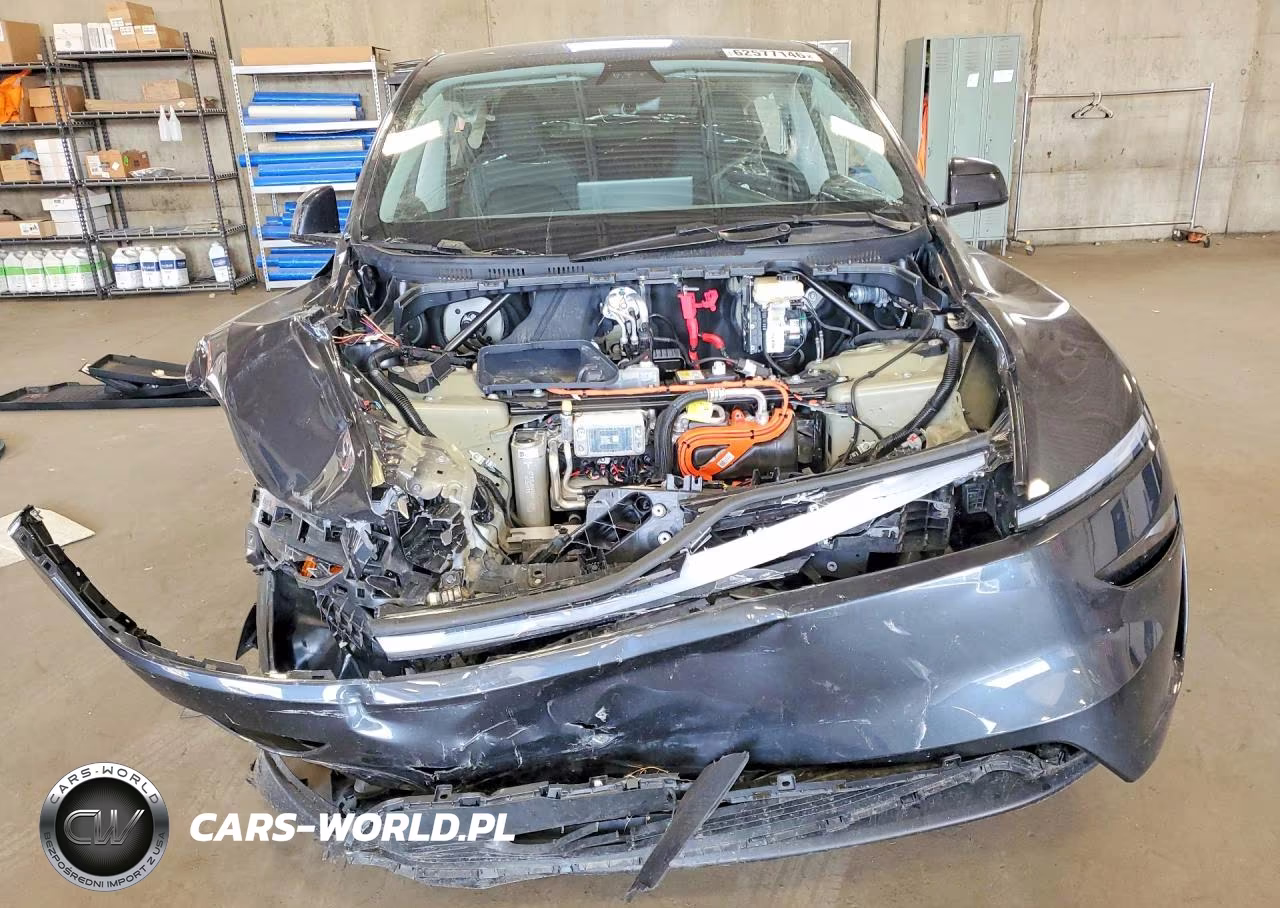 2026 Tesla Model Y VIN:7SAYGDEE3TF527291 - 5