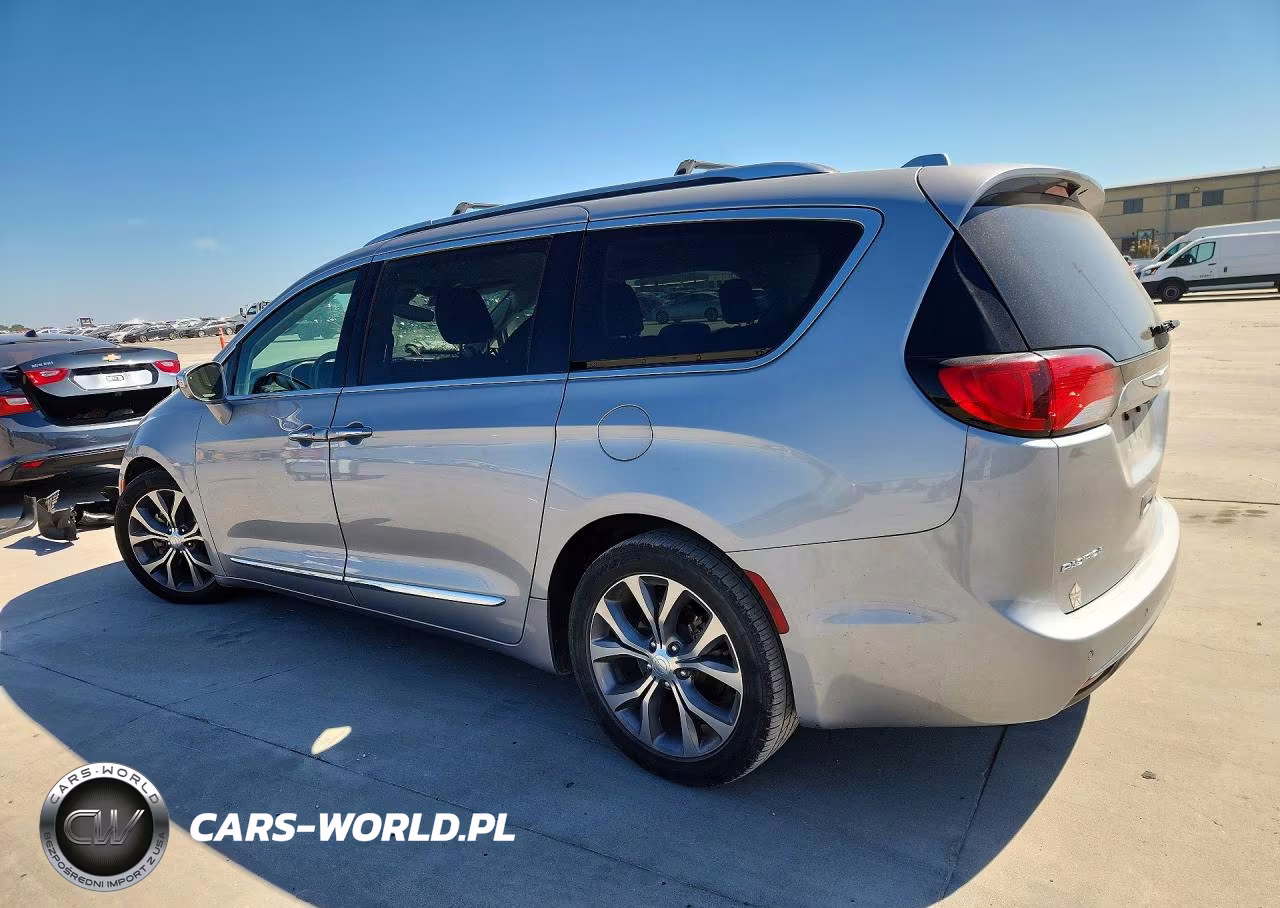 2018 Chrysler Pacifica Limited VIN:2C4RC1GG3JR245891 - 2