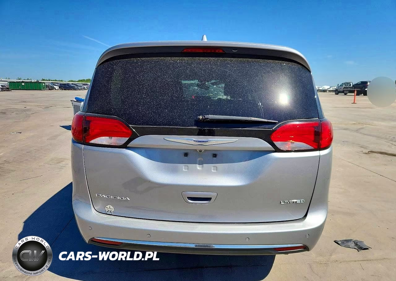 2018 Chrysler Pacifica Limited VIN:2C4RC1GG3JR245891 - 6