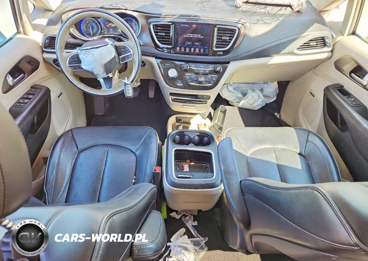 2018 Chrysler Pacifica Limited VIN:2C4RC1GG3JR245891 - 8