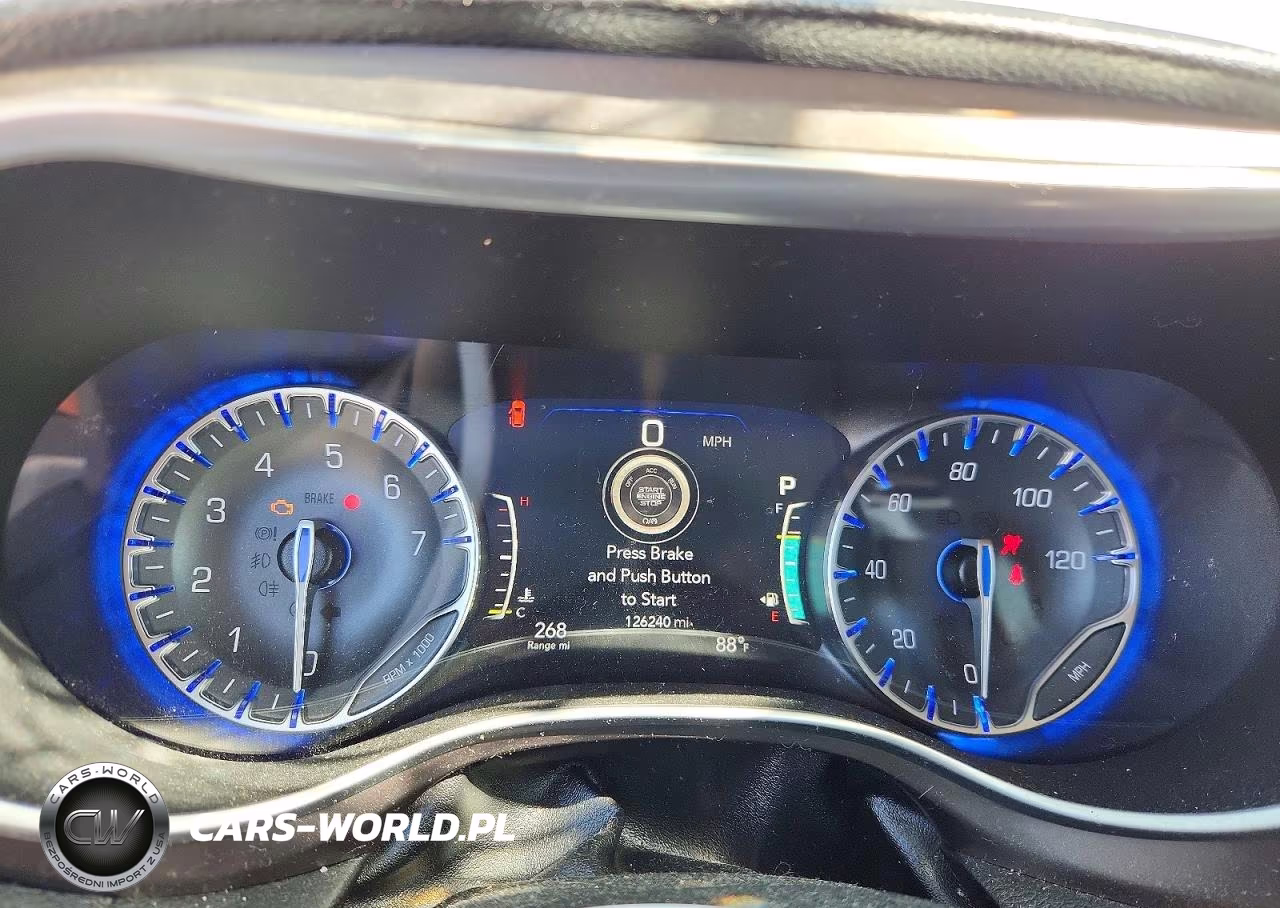 2018 Chrysler Pacifica Limited VIN:2C4RC1GG3JR245891 - 9