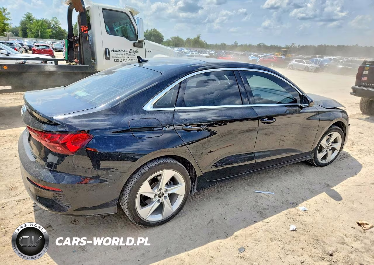 2022 Audi A3 Premium VIN:WAUAUDGY8NA031555 - 3