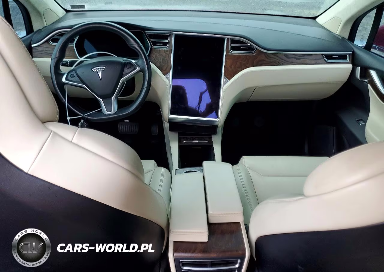 2017 Tesla Model X VIN:5YJXCAE2XHF075078 - 8