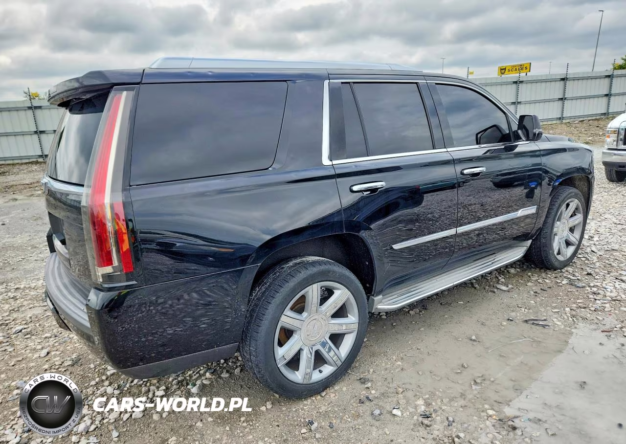 2015 Cadillac Escalade Luxury VIN:1GYS3MKJ7FR559640 - 3
