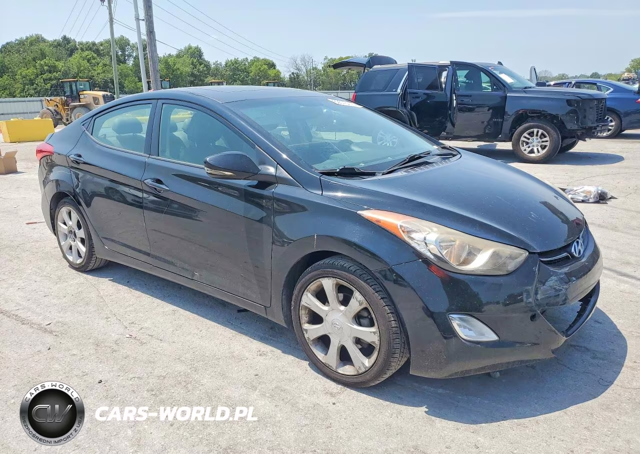 2013 Hyundai Elantra Limited VIN:KMHDH4AE2DU486610 - 4