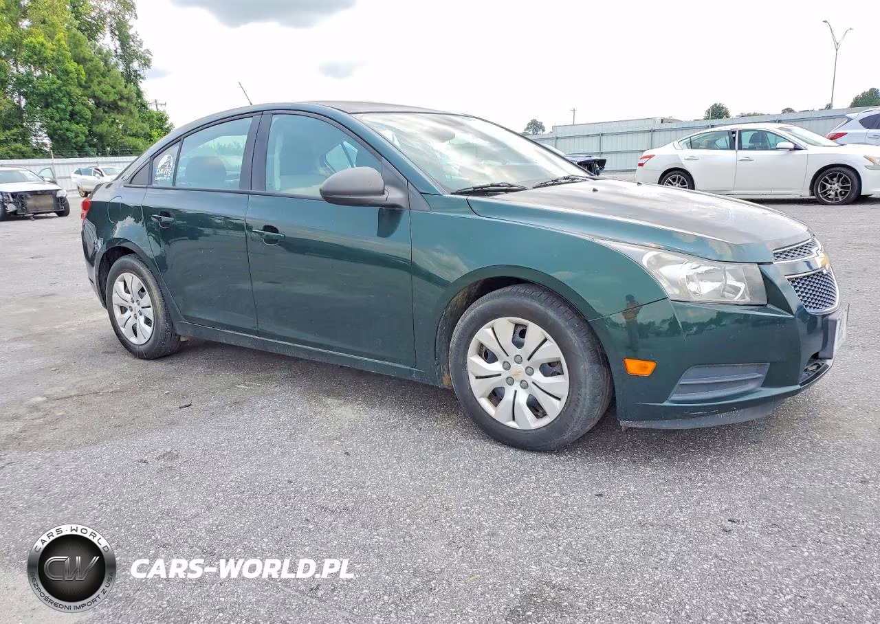2014 Chevrolet Cruze Ls VIN:1G1PA5SG8E7173405 - 4